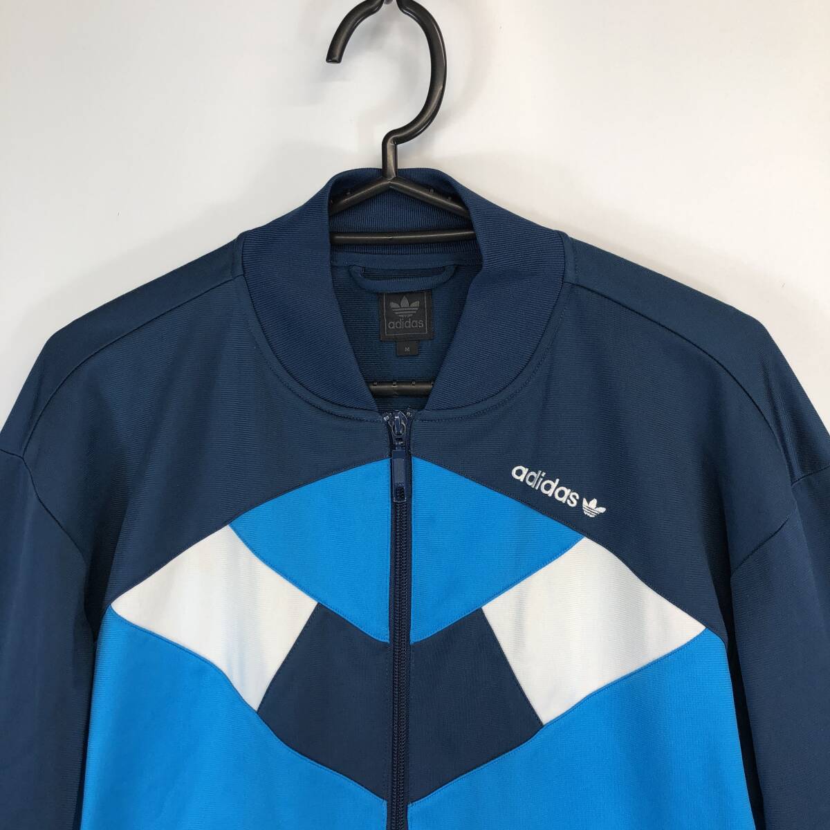 アディダス adidas トラックジャケット Mサイズ ネイビー アディダス adidas トラックジャケット Mサイズ ネイビー