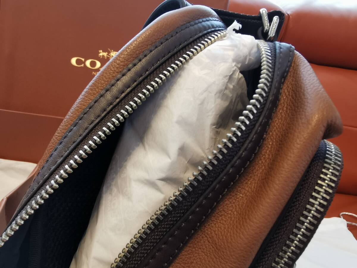 【新品未使用】COACH 71185 Thompson Day Pack In Leather コーチ トンプソン デイ パック ショルダーバッグ ボディバッグ ウエストバッグ_画像4