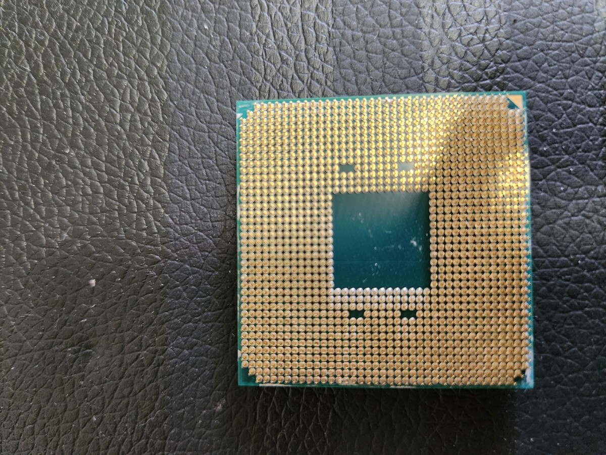 [ used ] Ryzen 5 3600 ( cooler,air conditioner none )