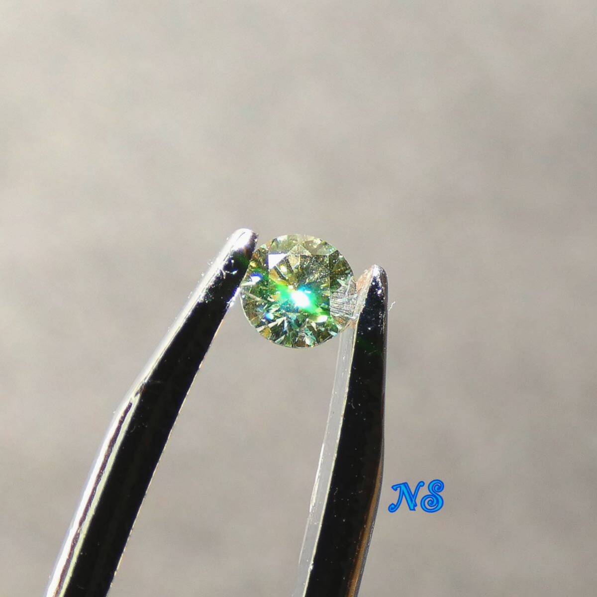 モアサナイト　ルース　裸石　0.1カラット　ct　宝石　グリーン　3mm　モアッサナイト　２粒セット　ダイヤモンド　メレ　緑