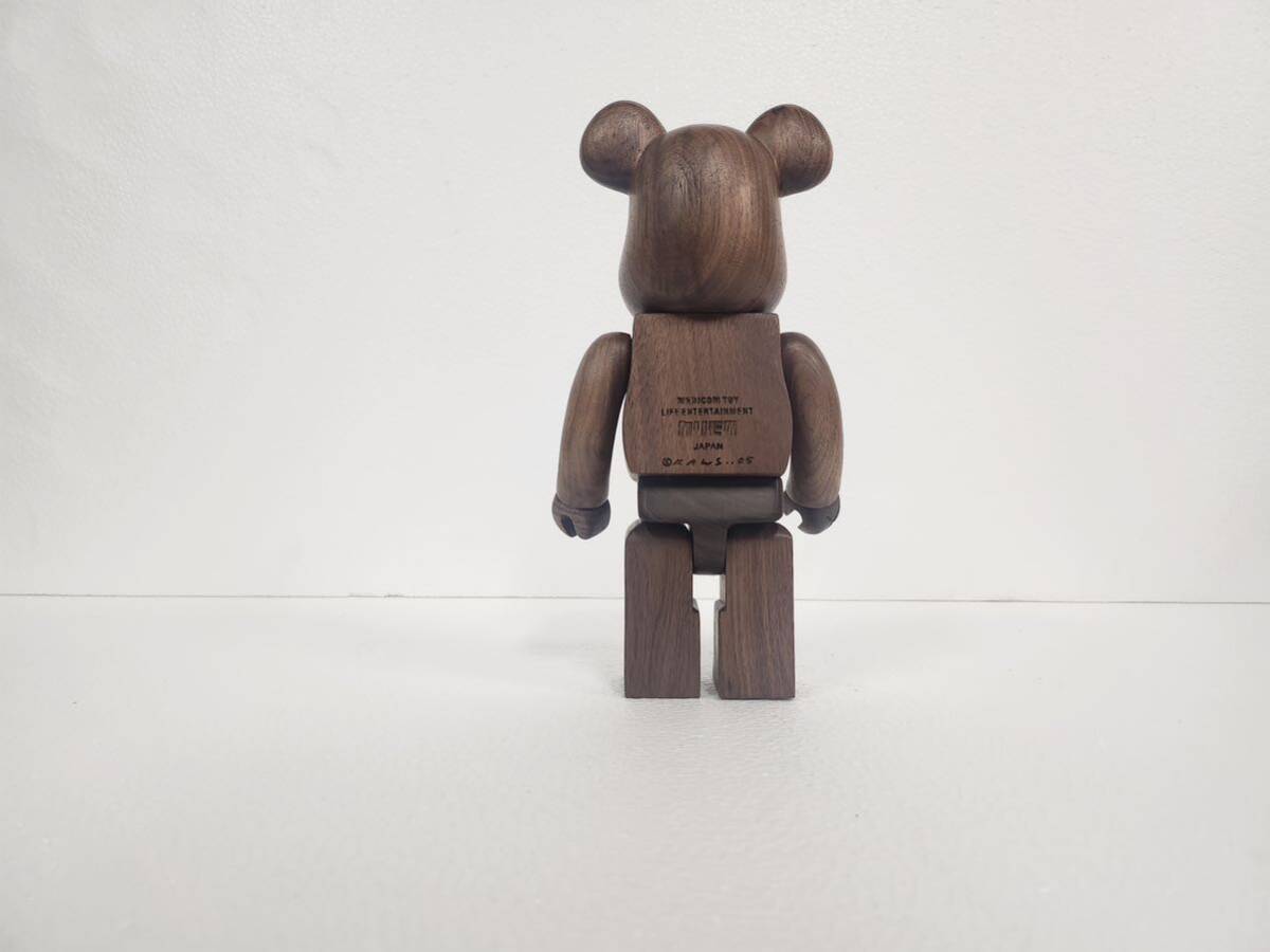 WORLD WIDE TOUR BE@RBRICK KAWS 400%