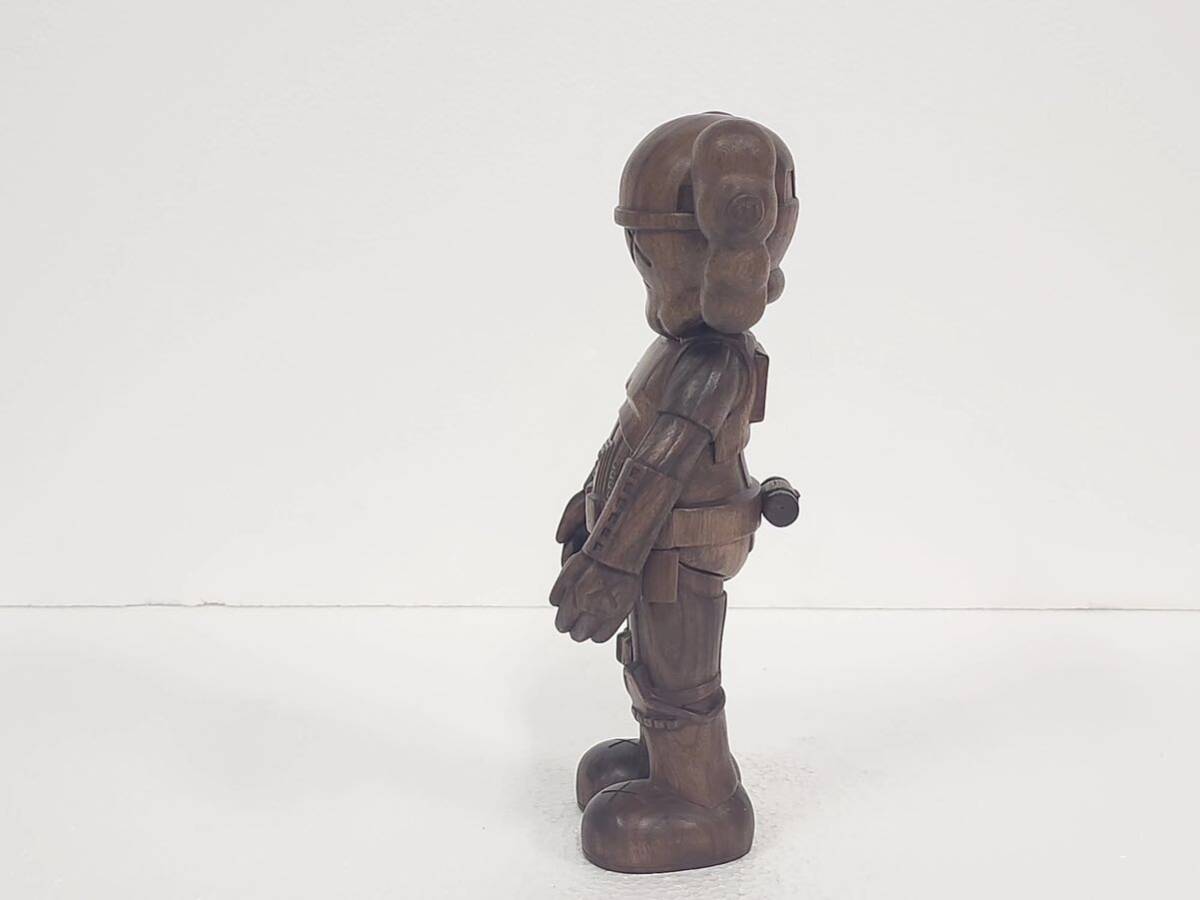 KAWS Stormtrooper Companion WOOD 400%