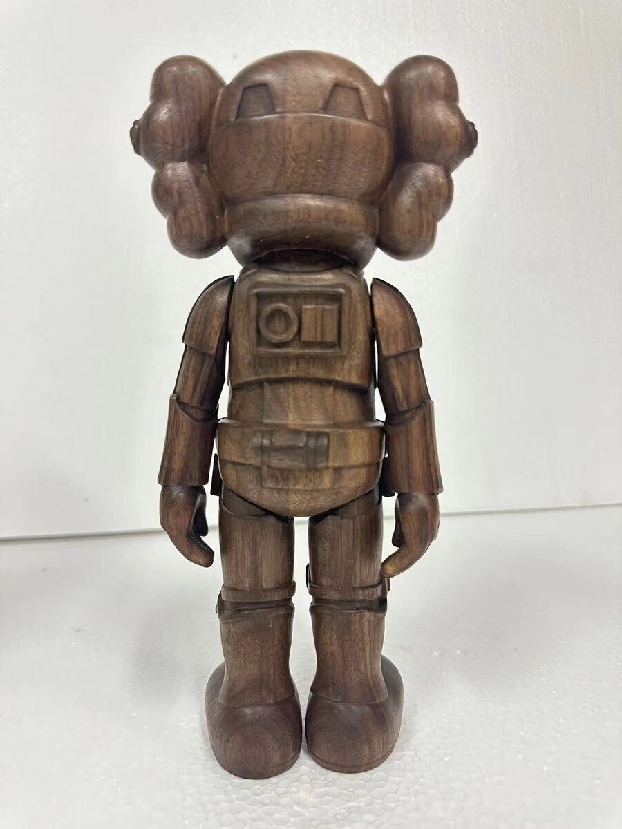 未使用KAWS Stormtrooper Companion WOOD 400%の画像3