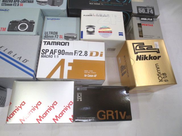 ◆カメラ レンズ 外箱 まとめて 16箱◆HASSELBLAD/CARL ZEISS/Nikon F/RICOH GR1V/PLANAR T* 1.4/50mm ZF/Mamiya/PENTAX Bessaflex/空箱の画像3
