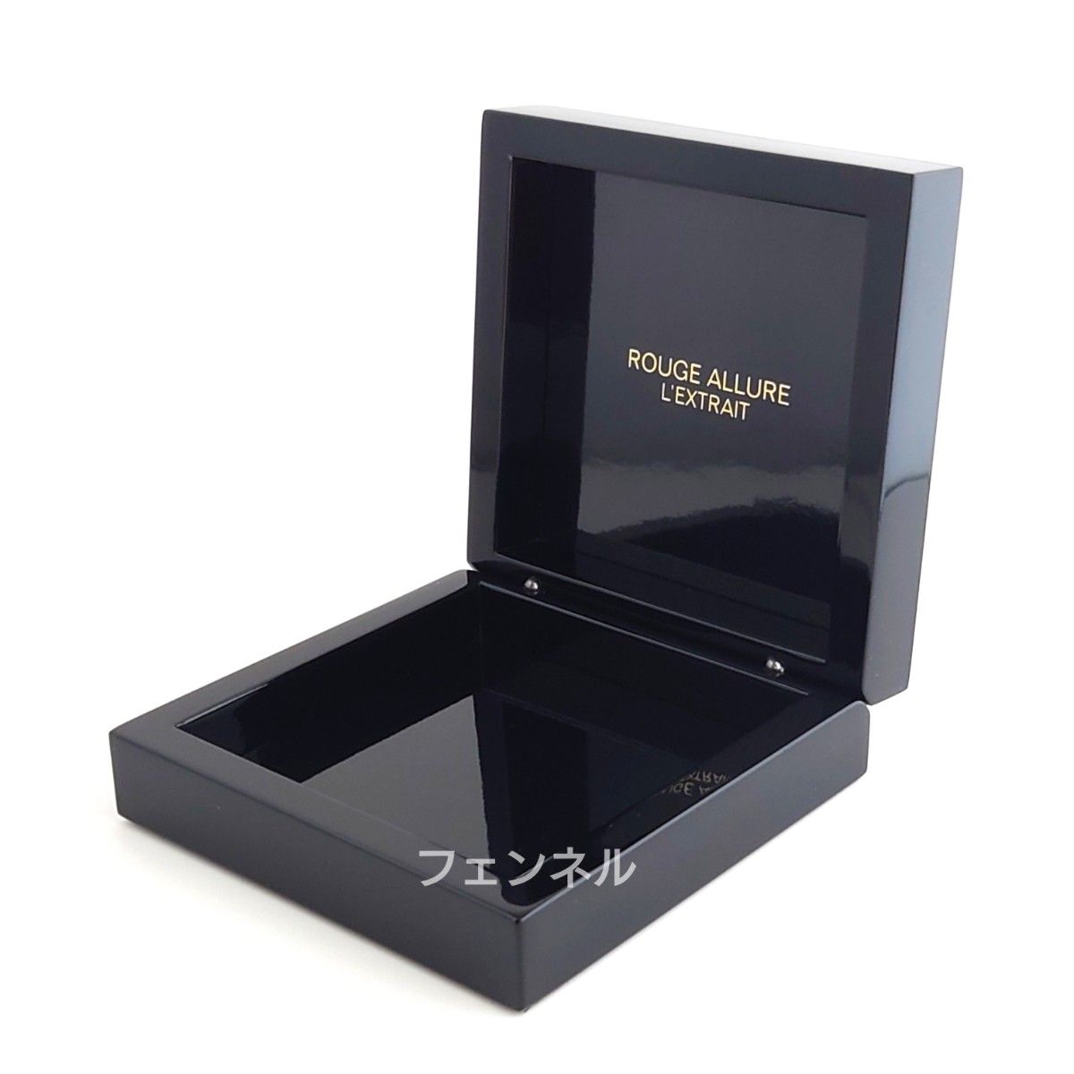 新品 シャネル ブラック スクエア 木製ボックス 正方形 口紅 新品 シャネル ブラック スクエア 木製ボックス 正方形 口紅