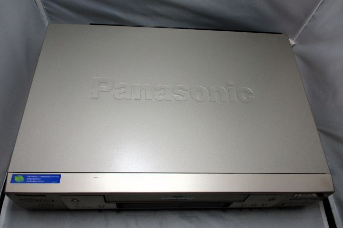 2404291J Panasonic NV-SB660 S-VHSビデオデッキの画像2