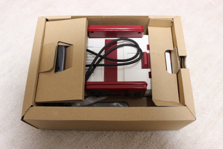  Nintendo Classic Mini Family computer ( Mini Famicom )**HDMI cable lack of ***