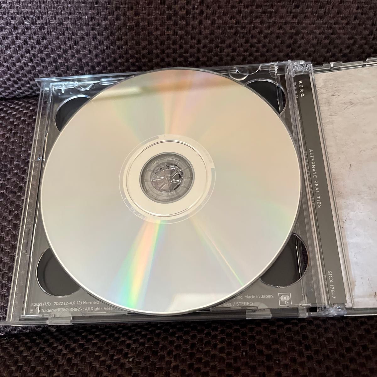 ヒーロー/オルタネイトリアリティーズ [CD+DVD] [2枚組] [初回出荷限定盤 (初回生産限定盤)]