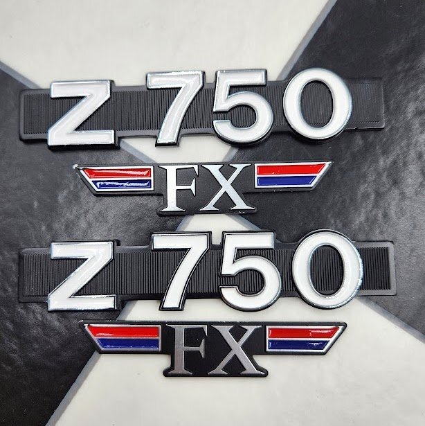 Z750FX 新品 サイドカバー シルバー エンブレム セット 検/Z550FX GPZ χ Z400GP Z1 Z2 MK2 Z1R XJ XJR CBX GS ヨシムラ BEET 当時物 旧車_画像1