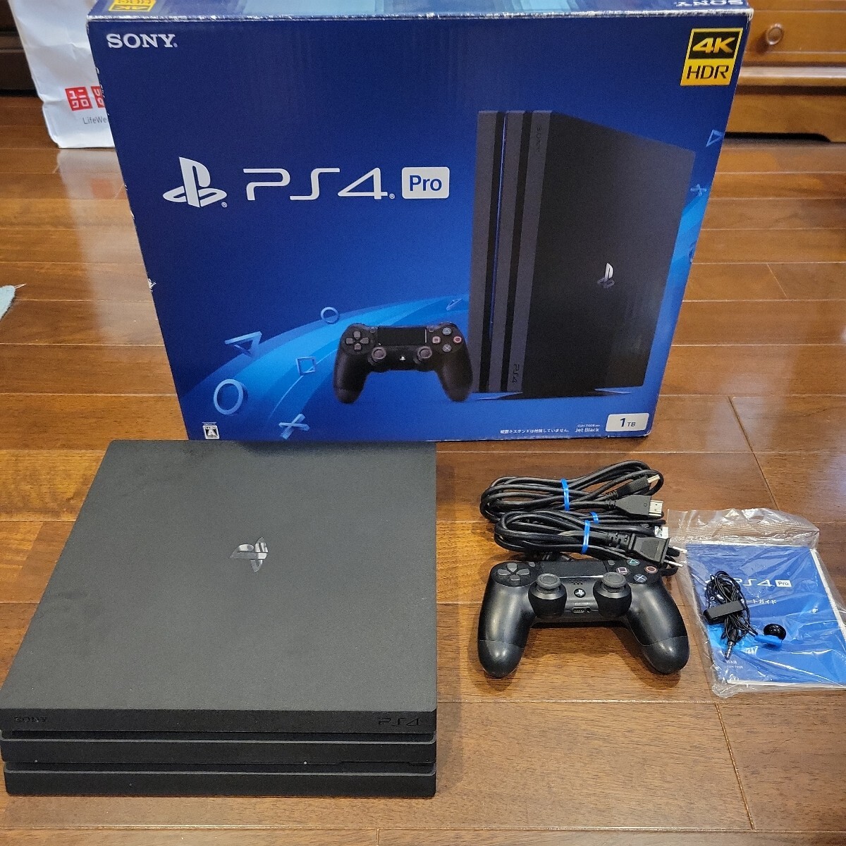 SONY PS4Pro CUH-7100B ジェットブラック_画像1