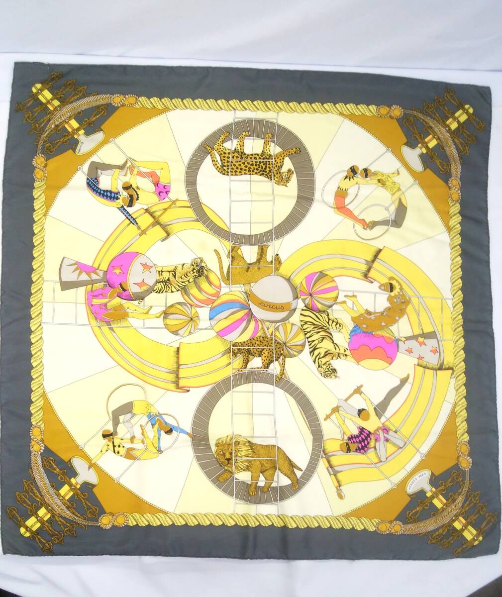 館☆P1 エルメス HERMES スカーフ カレ90 サーカス Circus シルク 88cm×88cm 大判 イエロー×グレー 