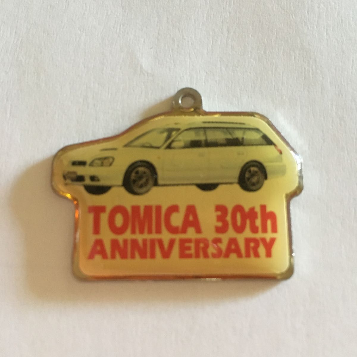 TOMICA 30th Anniversary メタルペンダント　ヘッド　チャーム　キーホルダー　4種セット トミカ　30周年記念