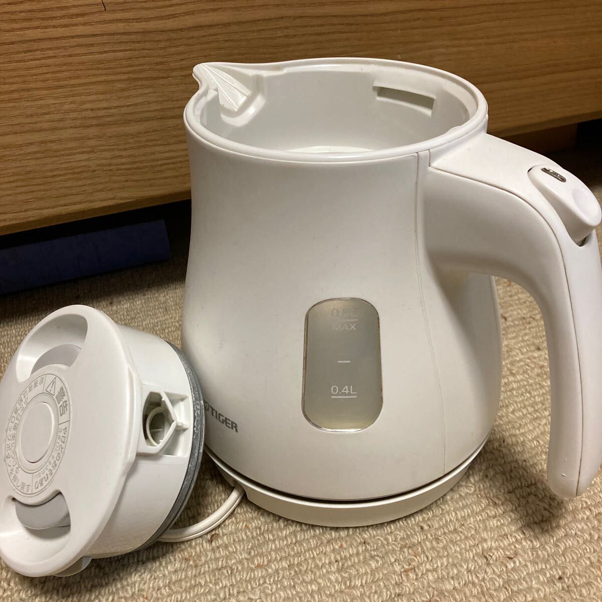 TIGER Tiger electric kettle mat white capacity 0.8L pattern number PCM-A080 20 year made used working properly goods work, hobby etc. ..