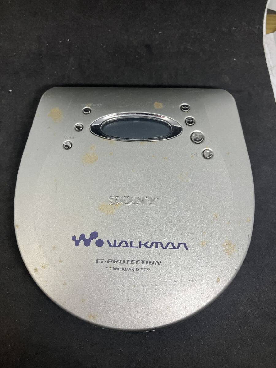 1円 希少 レア SONY ソニー WALKMAN ウォークマン G-PROTECTION D-E777 ポータブル CD プレイヤー CD ウォークマン シルバー 現状品 レトロの画像6