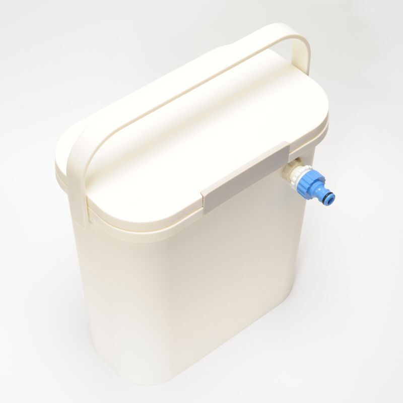 コンパクト止水フロート付き貯水タンク縦型10L