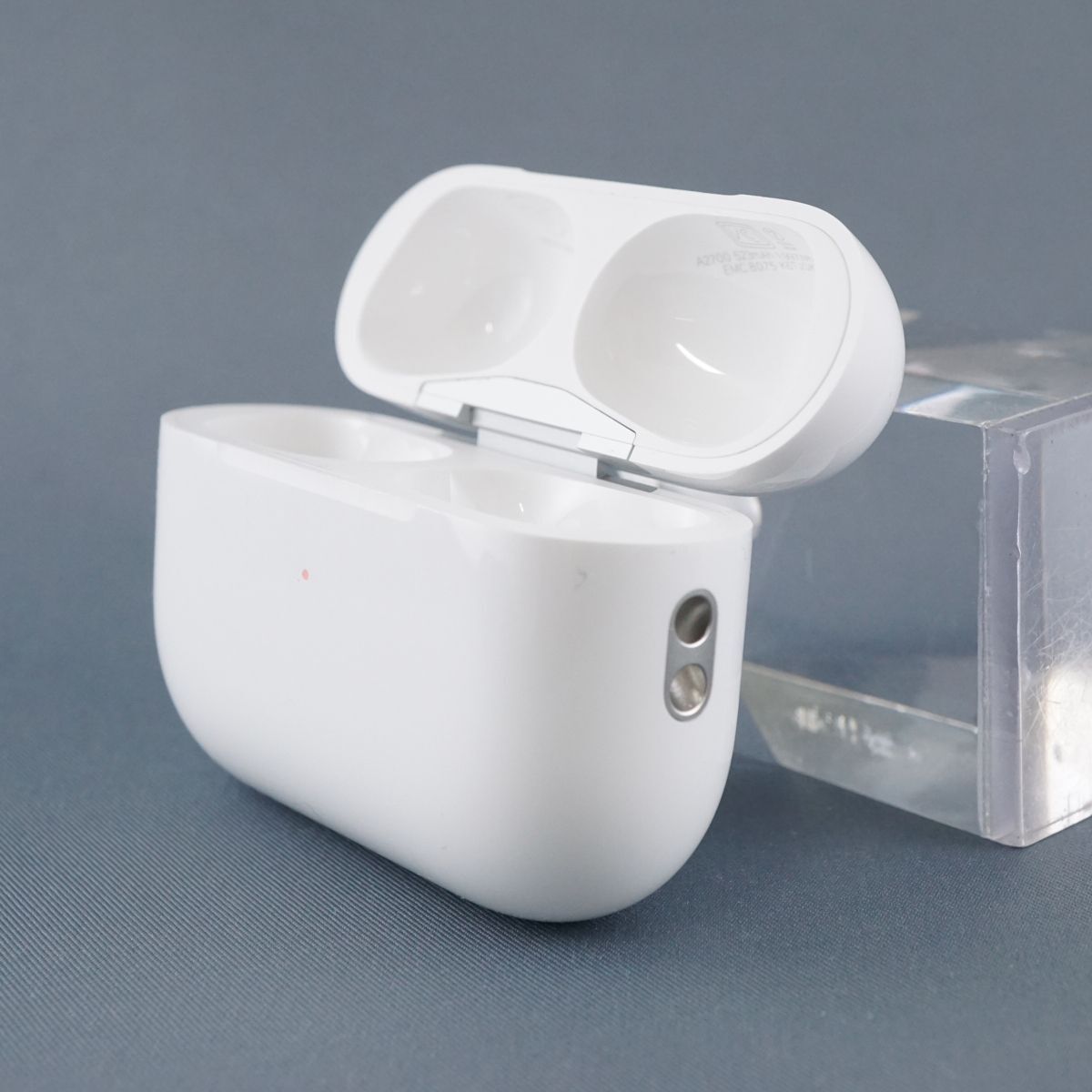 Apple AirPods Pro 第二世代 USED美品 エアーポッズ プロ ワイヤレスイヤホン MagSafe充電ケース Lightning MQD83J/A 完動品 KR V0024_画像6