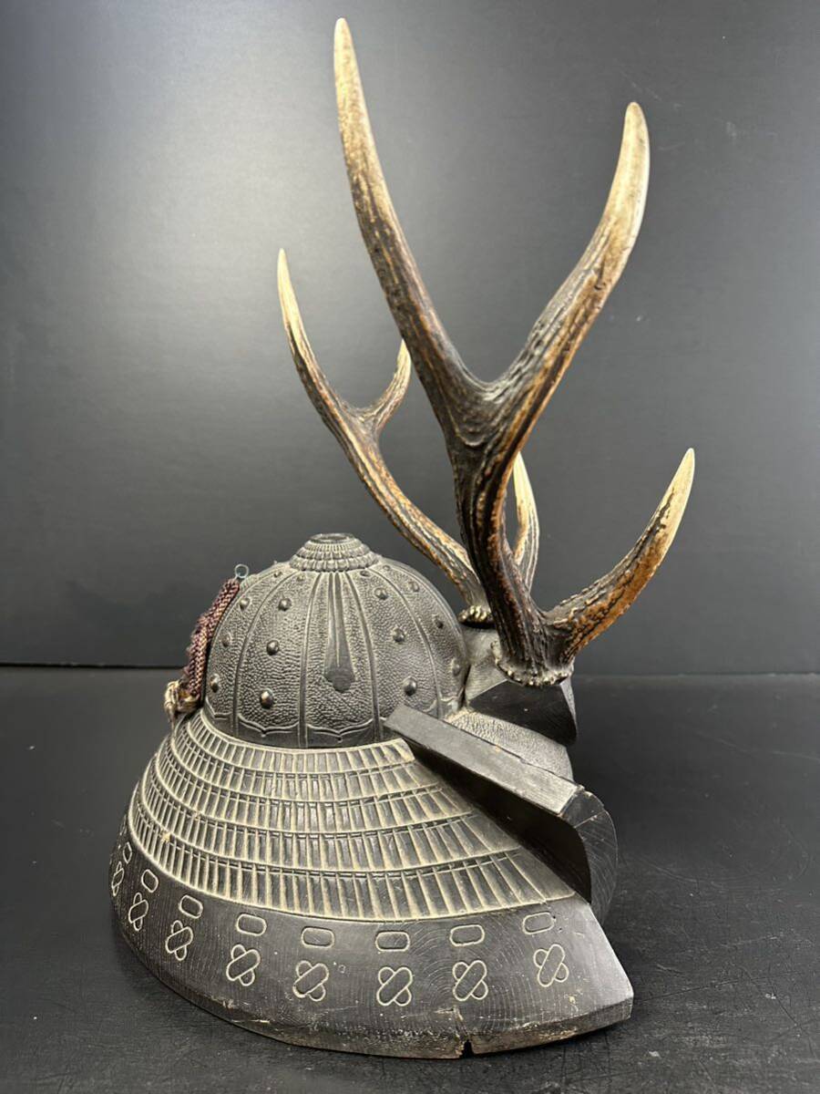 [A048] tree carving helmet type sword .. Japanese sword armor deer angle interior ornament sword helmet armour 