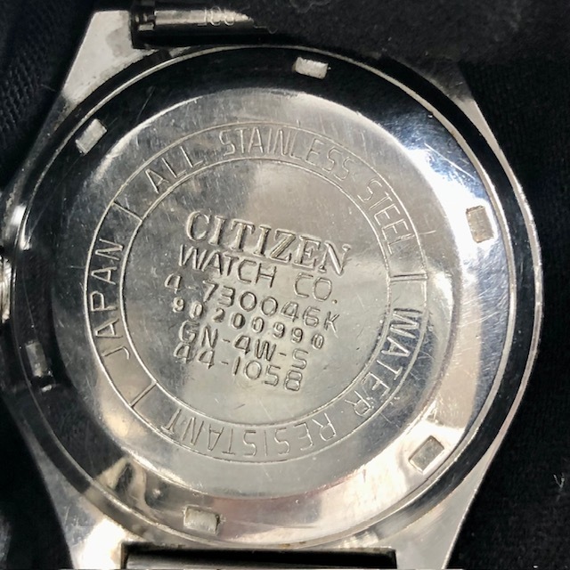 C931 CITIZEN シチズン 4-730046K GN-4W-S メンズ クォーツ 稼動品 シルバー×グリーンカラー 文字盤 腕時計の画像4
