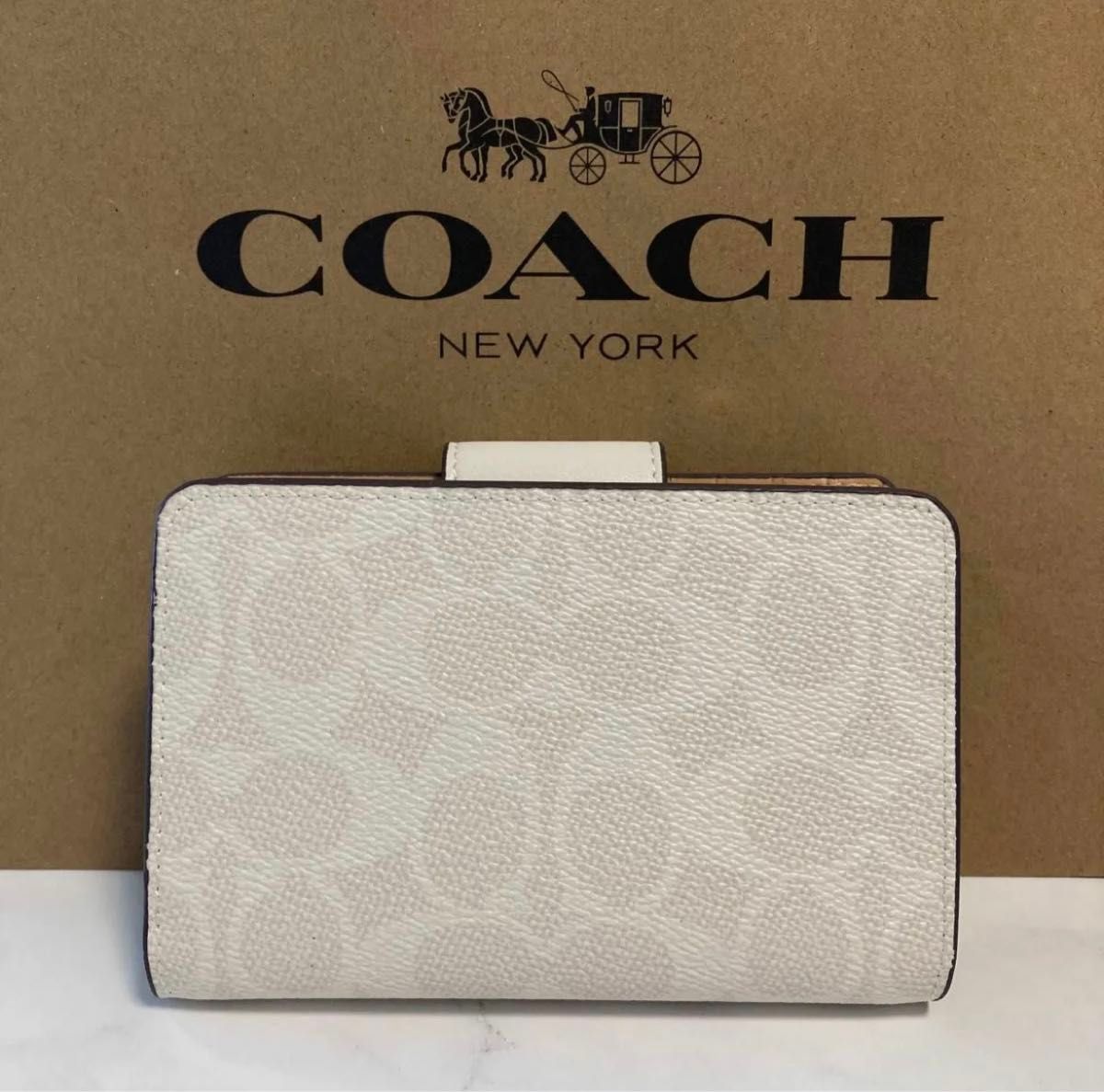 新品　COACH 長財布　コーチ　二つ折り財布　レディース メンズ ホワイト ベージュ シグネチャー