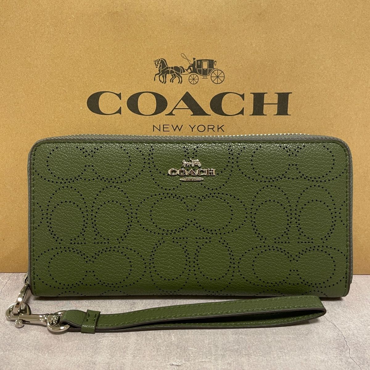 新品　COACH長財布　コーチ　長財布　レディース メンズ シグネチャー グリーン