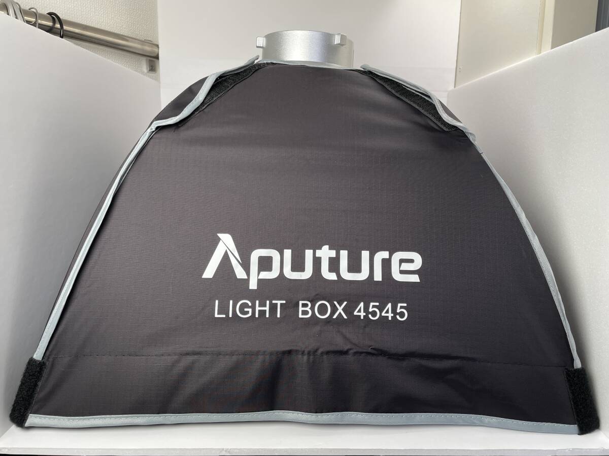 【超美品】Aputure Light Box 4545 信頼のアプチャー製 コンパクトな45cmX45cmの角形ソフトボックスの画像1