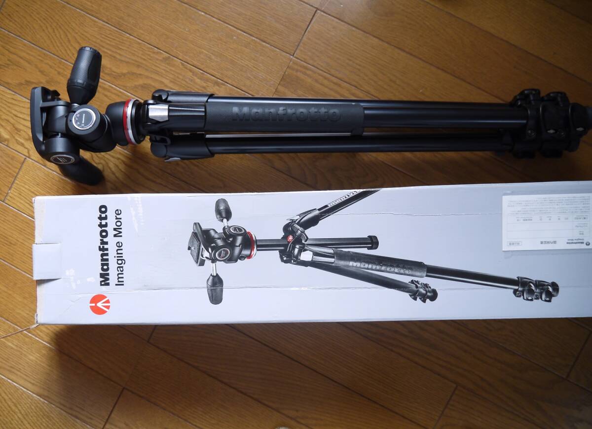 ☆ Manfrotto マンフロット　290XTRAアルミニウム3段三脚 + 3ウェイ雲台キット　ボール雲台、クイックシュー2個付　超美品　☆_画像9