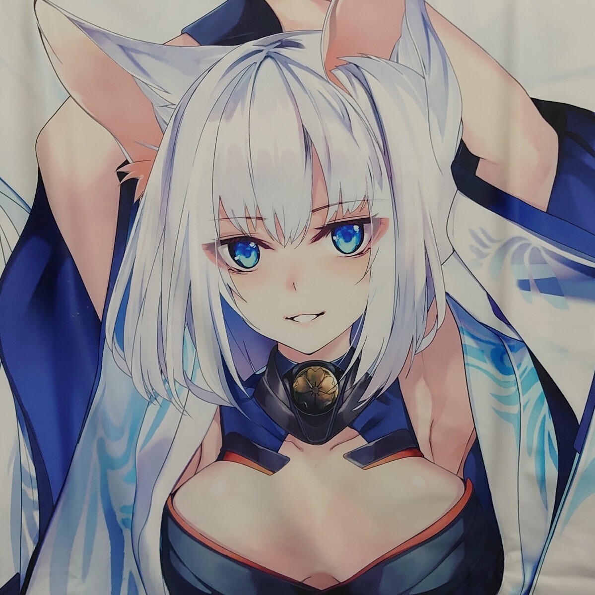 白い狐の住む社 しろきつね アズールレーン 加賀 抱き枕カバーの画像1