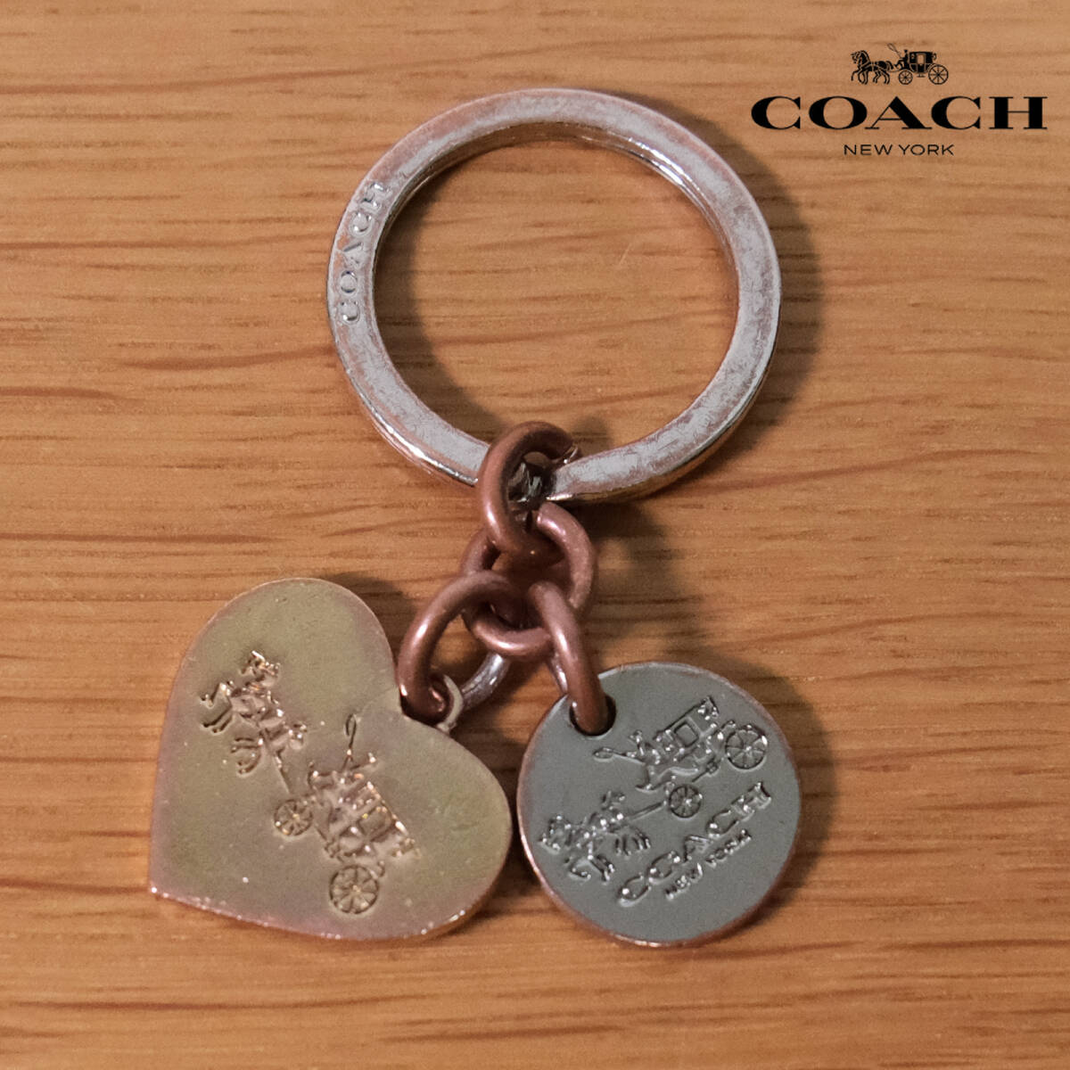 COACH コーチ キーリング ハート&サークル チャーム キーホルダー