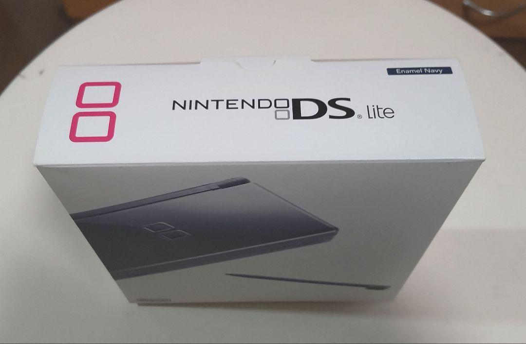 【中古品・外箱、充電器付】美品 ニンテンドーDS LiteエナメルネービーA10