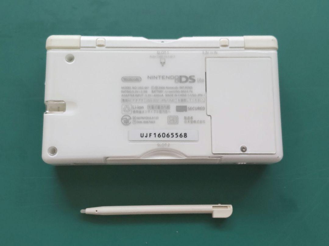 [ б/у товар * наружная коробка, с зарядным устройством ] хорошая вещь Nintendo DS Lite crystal белый A15