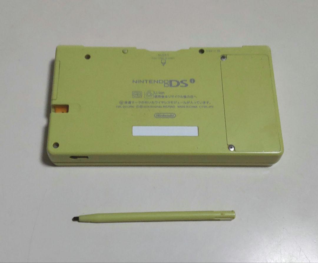 【中古・良品】ニンテンドーDSi Lime Green充電器付き 26