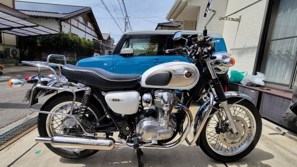 W800 2014年式　もうすぐ10万キロですが手塩に掛けてきた愛車です。まだまだ走ります。_画像2