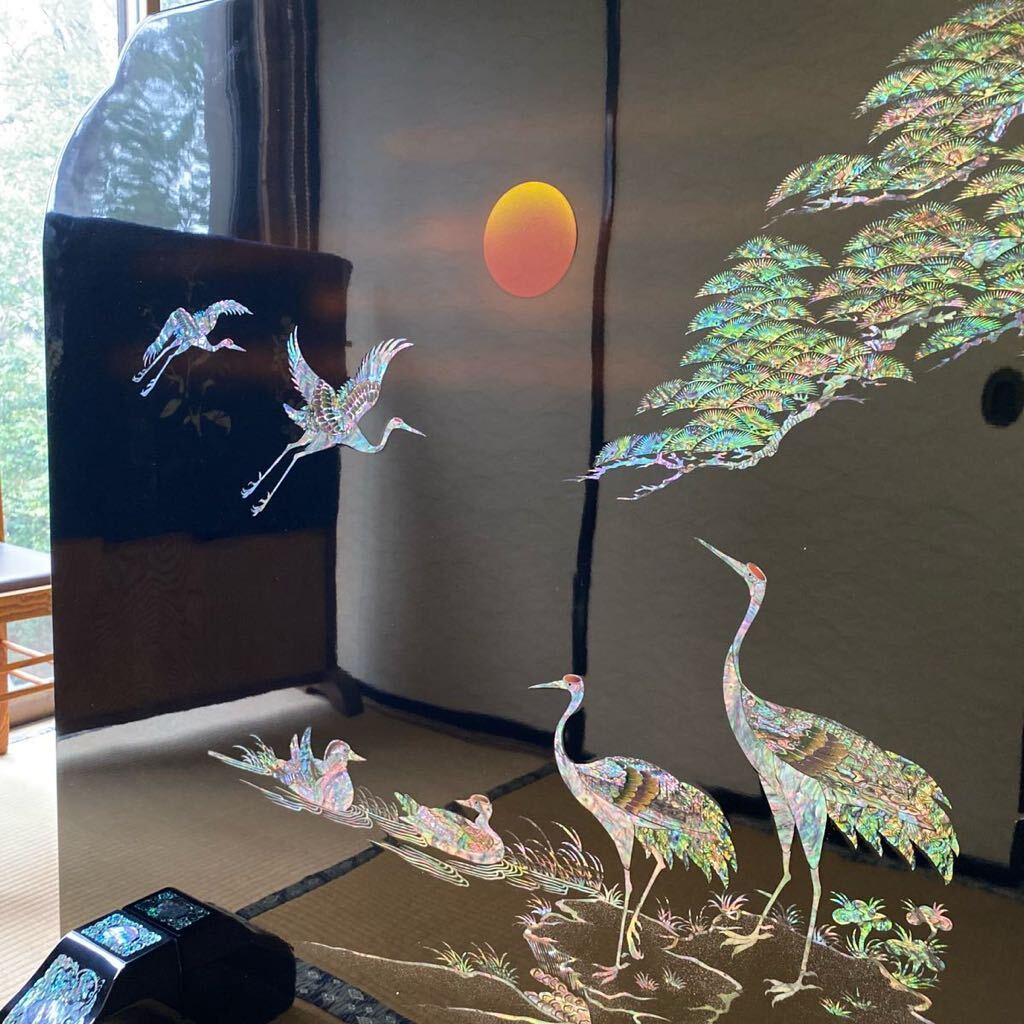 螺鈿細工 花鳥紋 孔雀絵 韓国 衝立 木製 寸法180.5x112.0板厚6.2センチの画像4