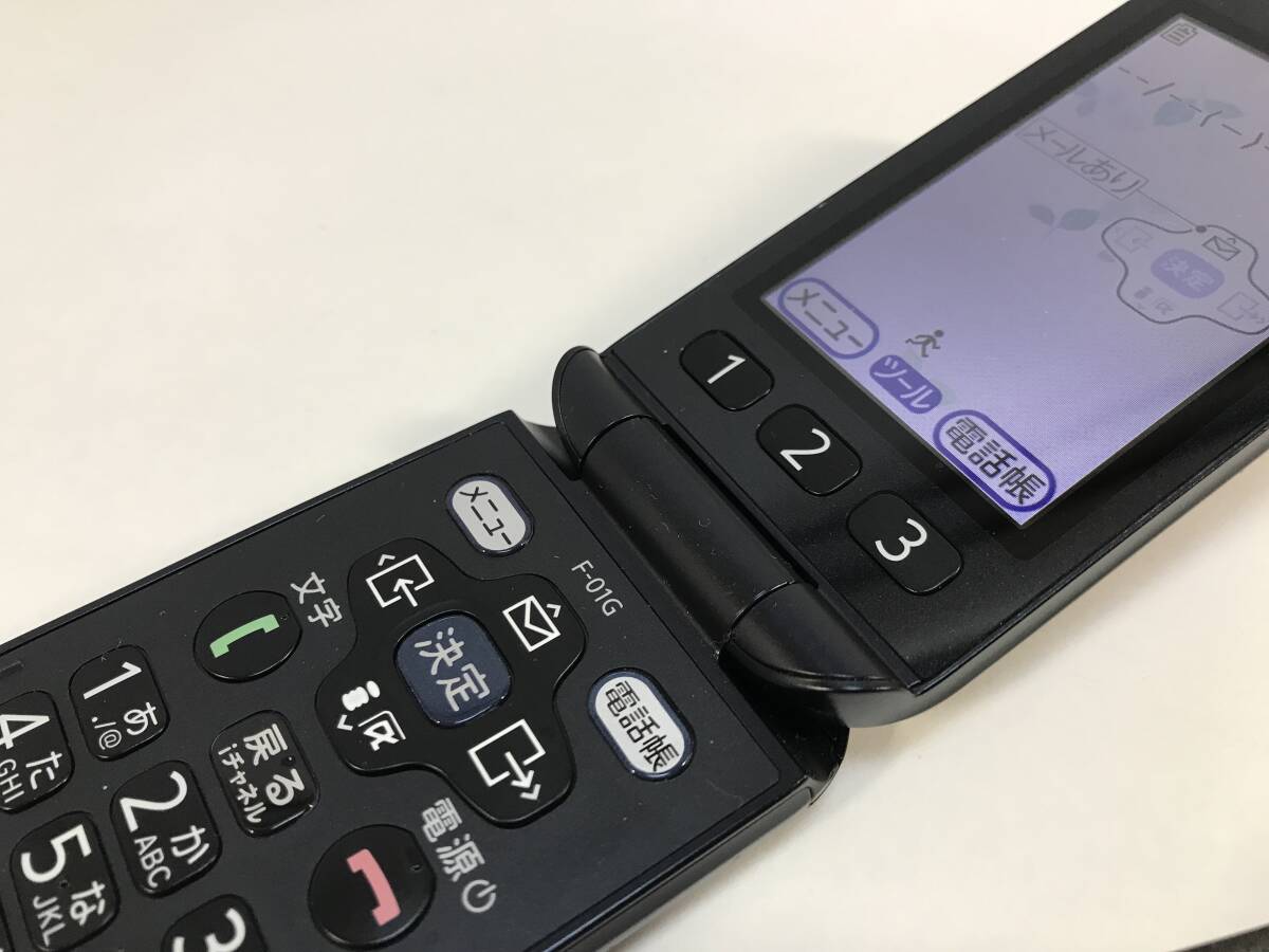 docomo F-01G 初期化済み 判定〇 の画像3