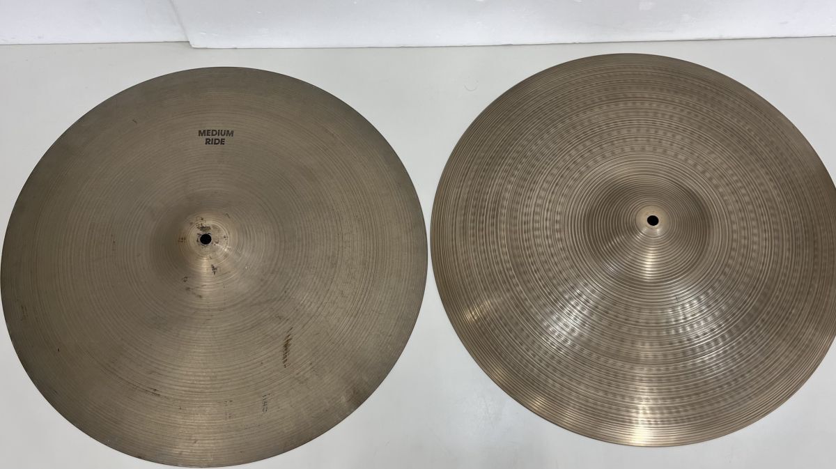 楽器まとめ売り/ジャンク扱い/Zildjian ジルジャン /ドラムシンバル 6枚まとめ/Pearlケース付き/酒々井店出荷・同梱不可【Z299】の画像2