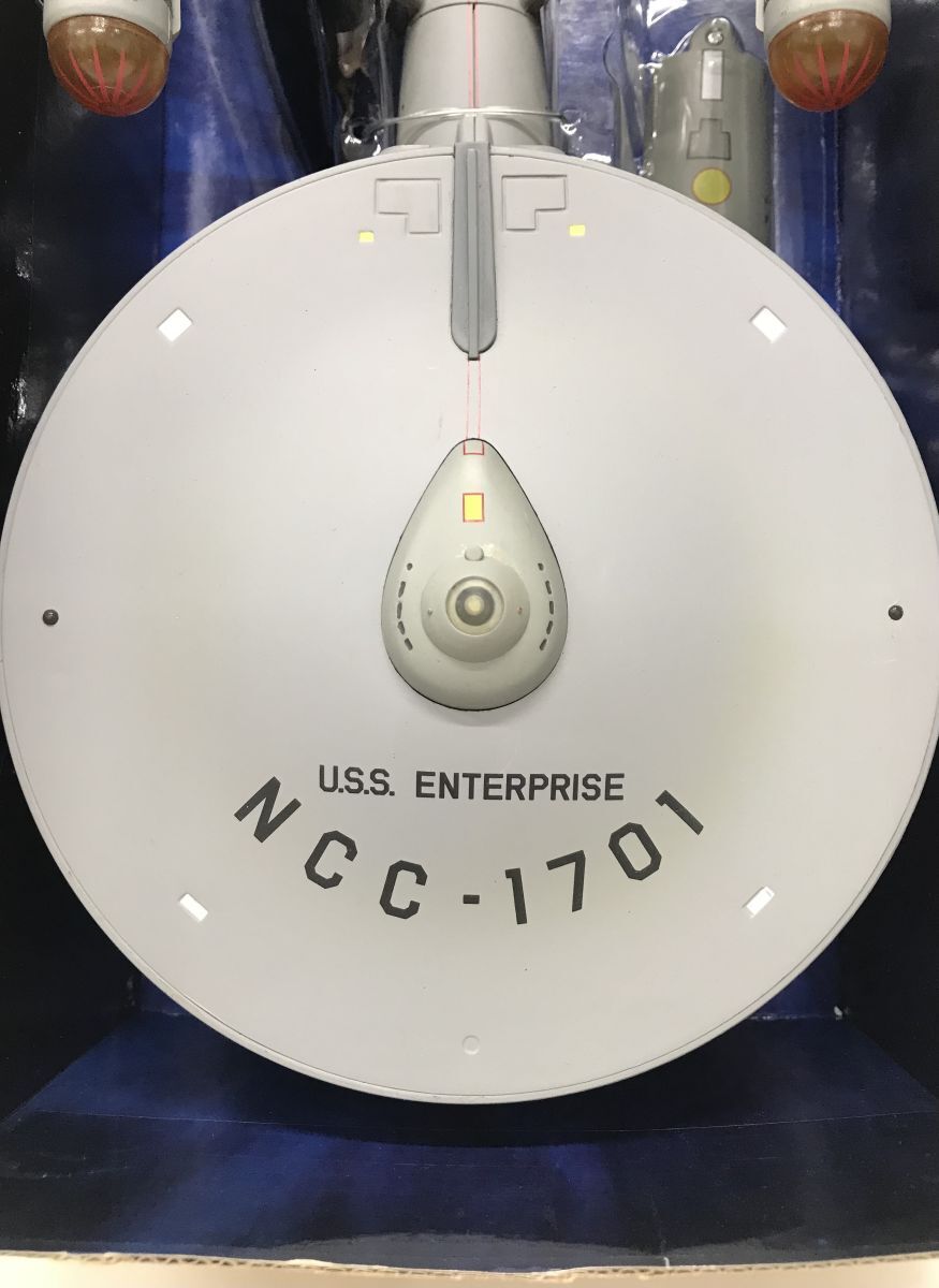 おもちゃ/未使用品/スタートレック U.S.S. ENTERPRISE NCC-1701/ダイヤモンドセレクトトイズ/動作未確認/酒々井店出荷・同梱不可【G080】の画像4