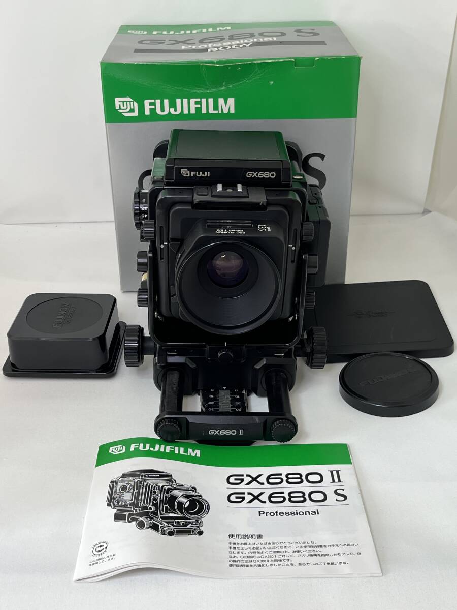 【M33】FUJI GX680Ⅱ ボディー EBC FUJINON GXM 135mm 1:5.6 レンズ ROLL FILM HOLDERⅢN BATTERY HOLDER 動作品 説明書付き 中古_画像1