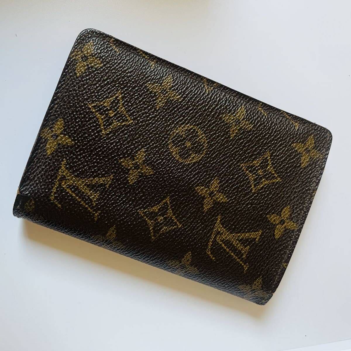 LOUIS VUITTON ルイヴィトン 折り財布　カード入れ