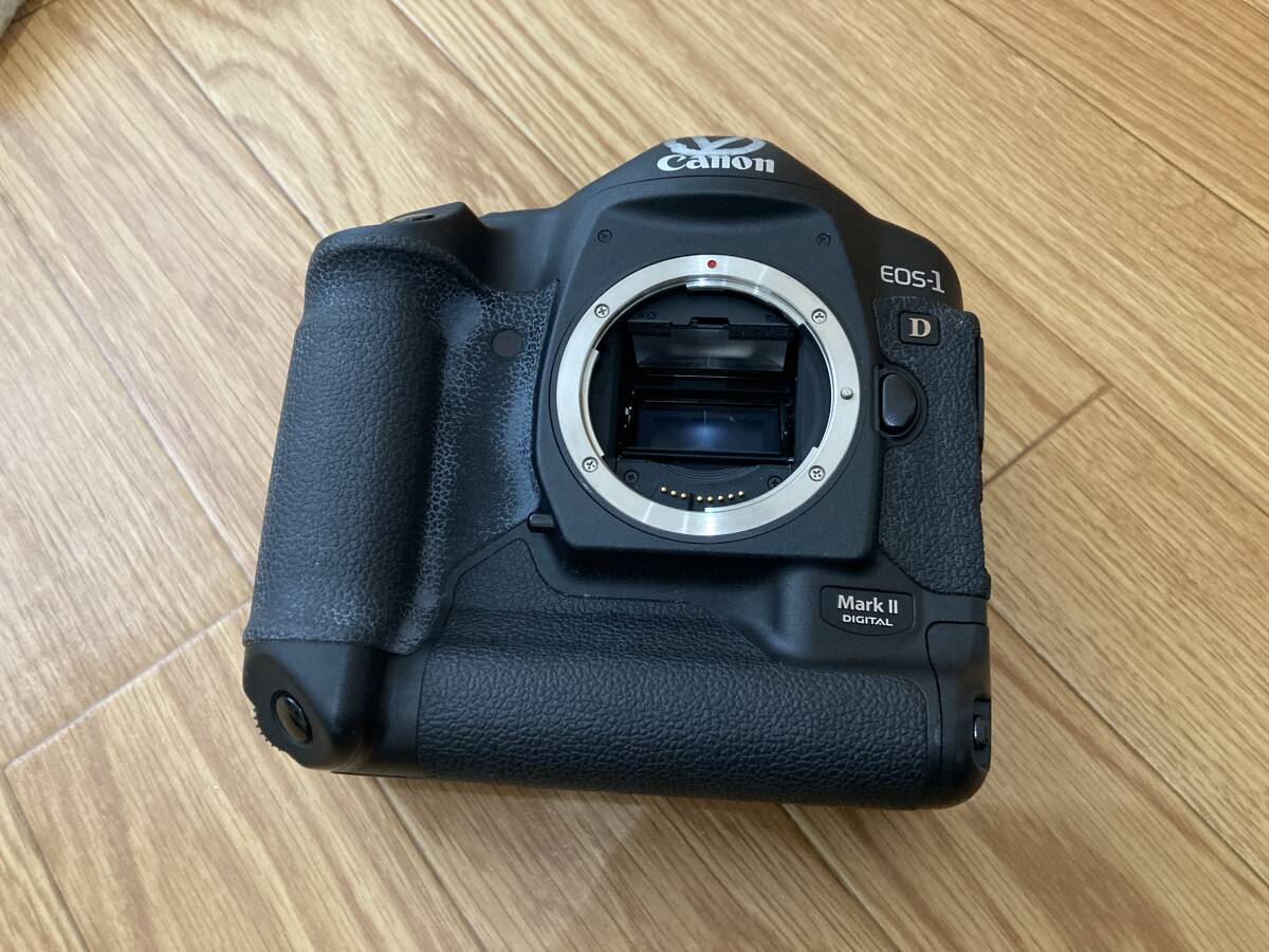 キャノン EOS-1D mark II ボディ Canon digital デジタル ジャンク_画像2