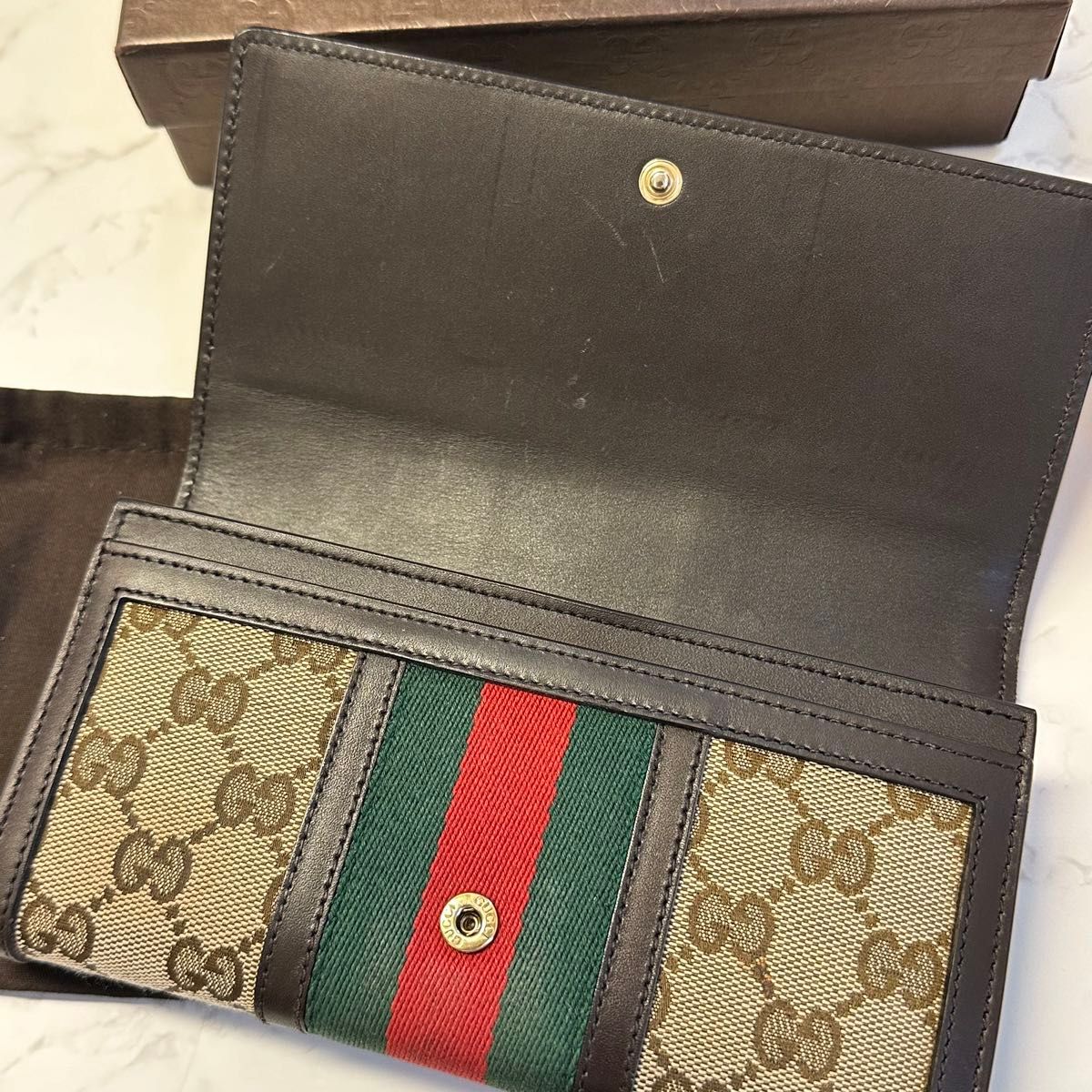 新品同様！ グッチ GUCCI 財布 長財布 GGキャンバス　シェリーライン