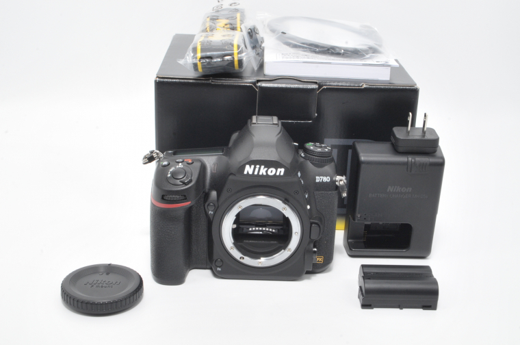 [ショット数5107 極上美品] Nikon D780 FX 24.5MP Digital SLR Camera Body デジタル一眼レフカメラ /元箱、付属品あり #55の画像2