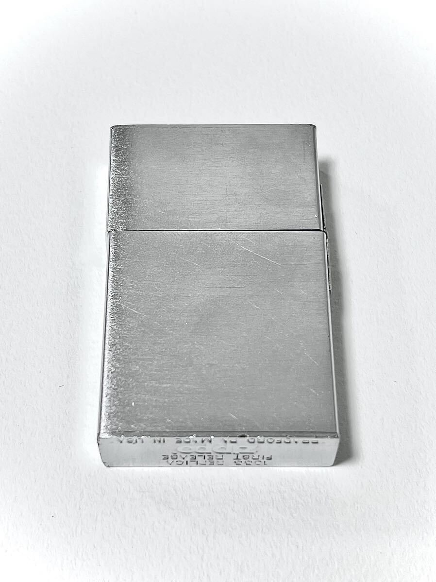 ZIPPO 1933 REPLICA FIRST RELEASE MADE IN USA　ジッポー 1933年 レプリカ ファーストリリース 箱・保証書付き オイルライター_画像5