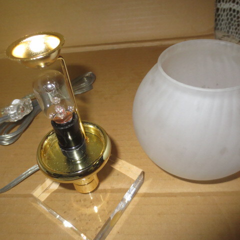  aroma light flower fragrance guarantee . crystal H&B souvenir 