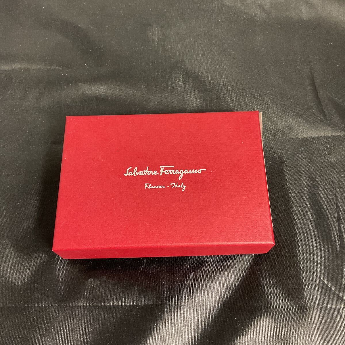 ◇美品◇ Salvatore Ferragamo フェラガモ ガンチーニ レザー 6連 キーケース 鍵入れ レディース ピンク 箱あり_画像1