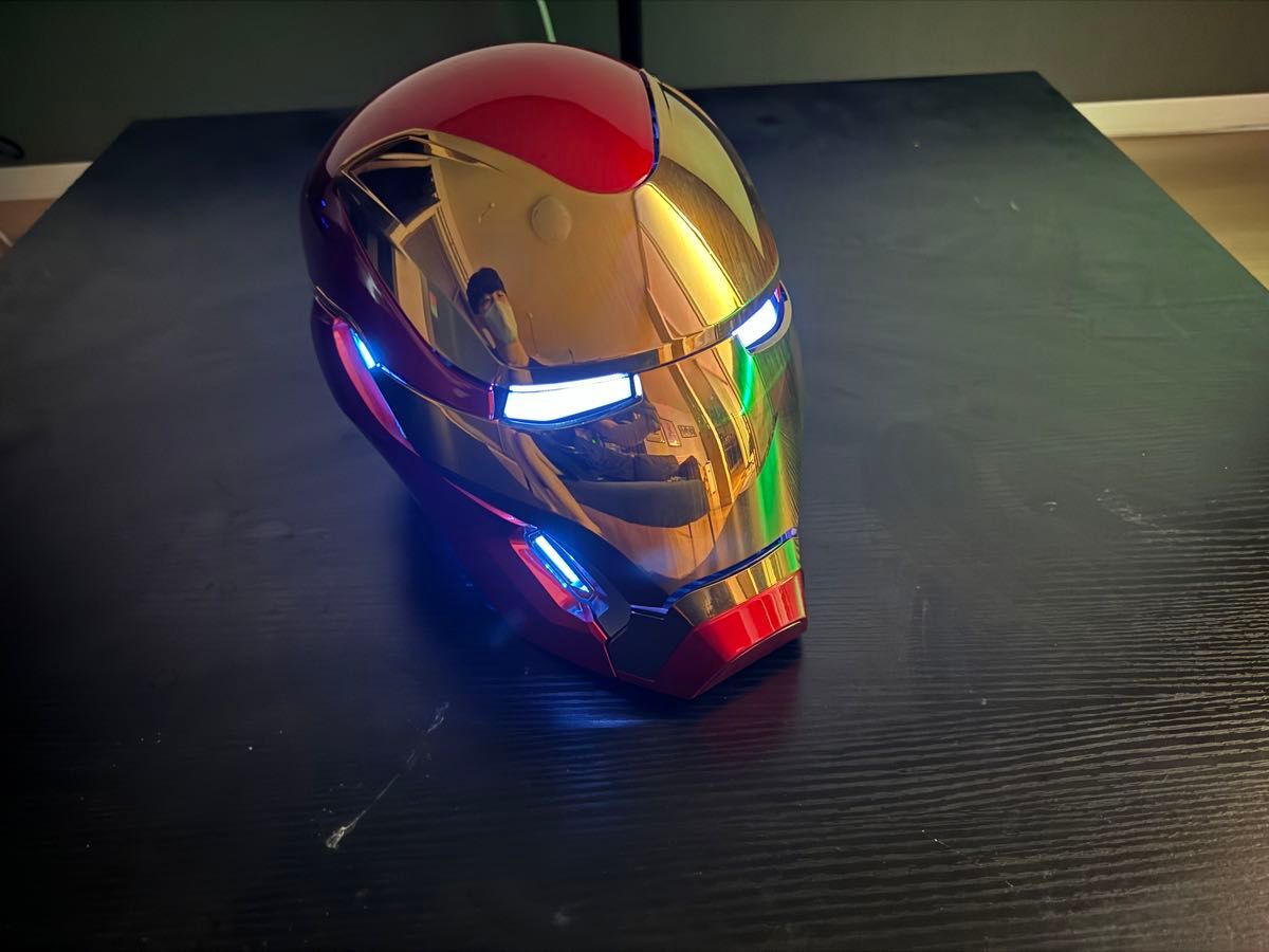 アイアンマンmark85 マスクアップデートヘルメット 自動開閉式 アイアンマンmark85 マスクアップデートヘルメット 自動開閉式