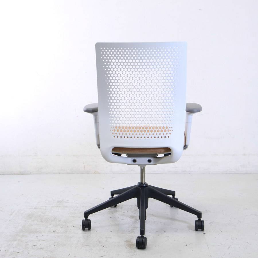 vitra. ヴィトラ 【ID Air】ID Chair Concept IDチェア デスクチェア 肘付き 布張り ブラウン系 アントニオ・チッテリオ IDエア★823h12_画像7