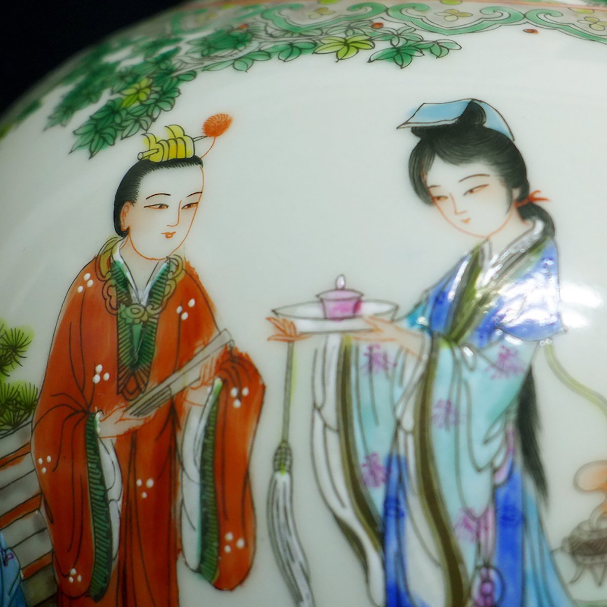 大清乾隆年製 粉彩仕女文花瓶（中国古玩）の画像4