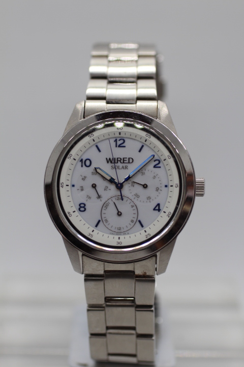 【SEIKO】WIRED SOLAR マルチファンクション V14J 10BAR STAINLESS STEEL 中古品時計 24.4.7の画像1