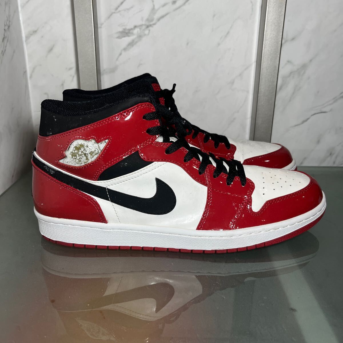 NIKE AIR JORDAN 1 RETRO エア・ジョーダン1 レトロ パテントレザー エナメル 赤白黒 32cm 中古現状品 240426M03_画像2