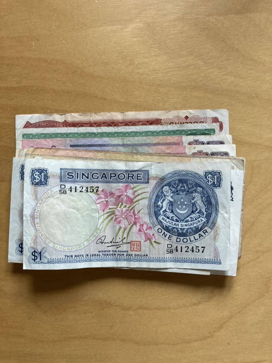 シンガポール 新嘉坡 紙幣 旧札 40ドル 流通品（検索 外国 札 記念 イギリス 英国 マレーシア インド 中国 アジア 南洋 ドル 元の画像4
